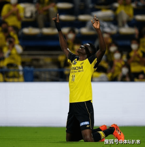 12场12球!前中超水货领跑J联赛射手榜 曾单场8球 率队13‘星空·综合体育’(图5)
12场12球!前中超水货领跑J联赛射手榜 曾单场8球 率队13‘星空·综合体育’(图5)