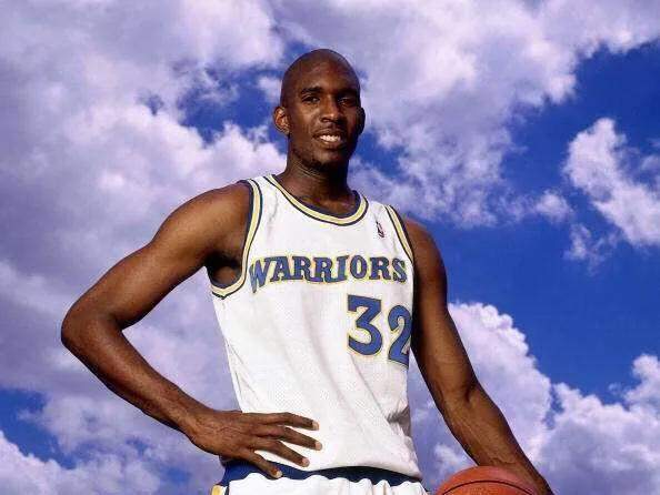 
答球迷：加内特是1995年第5顺位 那么在他前面的4位球员都是谁？‘星空·综合体育’(图4)